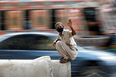 Pakistan Reports 5,611 More Covid-19 Cases, Death Toll Crosses 17,000