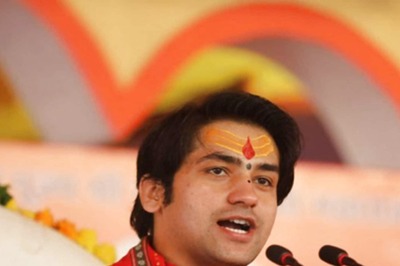 Bageshwar Dham Sarkar: Advocate of Superstition & Sanatan Dharma | About 'Godman' Dhirendra Shastri