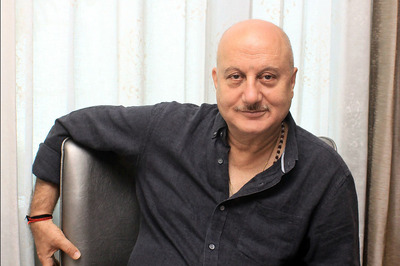 Anupam Kher Scores 11 Million Twitter Followers, Thanks Fans For Constructive Criticism