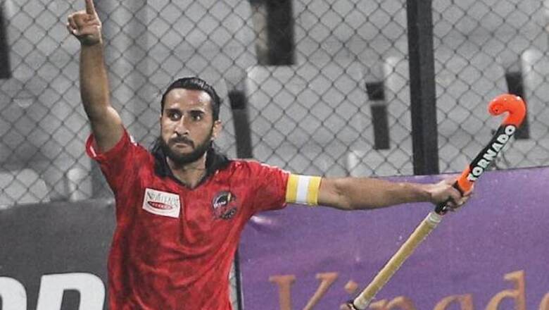 WSH: Delhi beat Mumbai 2-1 amid high drama
