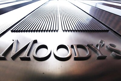 Moody's Downgrades UK's Rating on Brexit And Growth Fears