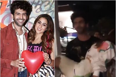 Kartik Aaryan Carries Sara Ali Khan in His Arms as They Promote Love Aaj Kal