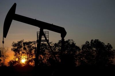 Record Oil Output Cuts Fail to Make Waves in Coronavirus-hit Market