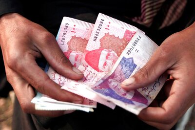 China Comes To Pakistan’s Aid Again, Agrees To Refinance Loans Worth $2.3 Billion