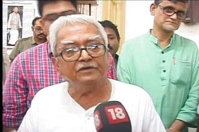 ‘Identifying Himself as BJP Man’: Left Front Chairman Biman Bose Slams Bengal Guv for Tussle With Mamata