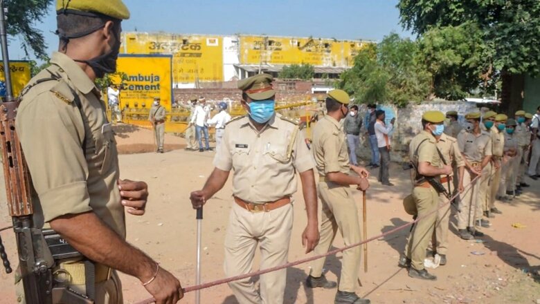 Gurgaon Man Molests Woman on Bus, Flees After Biting Her Thumb; FIR Booked