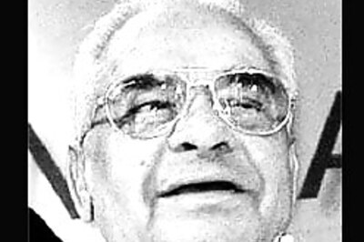 Cong accepts resignation of Bhajan Lal