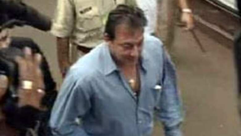 Sanjay Dutt's bail extended by a day