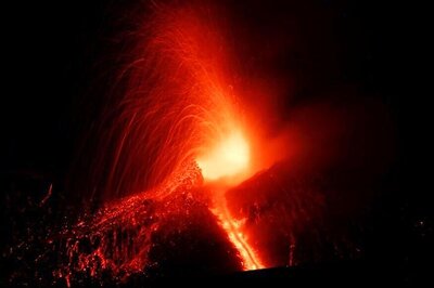 Bright Lava Lights up Sicilian Sky as Mount Etna Erupts