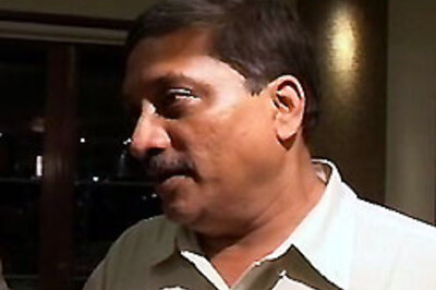 Parrikar and allies vow to take Goa power game to SC