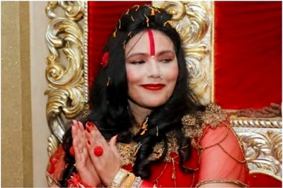 Bigg Boss 14: Radhe Maa as Contestant in Salman Khan's Show? Watch Promo