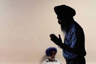 UK lifts ban on Sikh turbans in workplaces