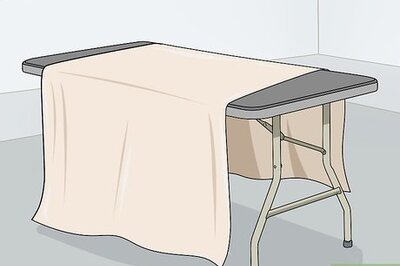 How to Do a Pour Painting