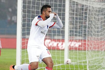 Merge ISL, I-League for Betterment of Indian Football: Robin Singh