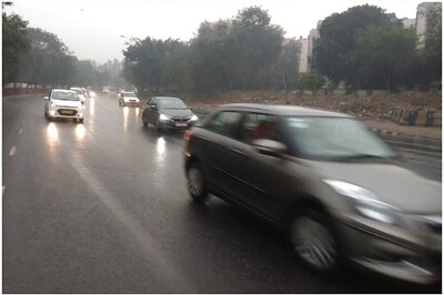 PWD Falters, Delhi Police Suffers: Wrong Speed-limit on Signboard Forces Cops to Withdraw 1.5L Challans