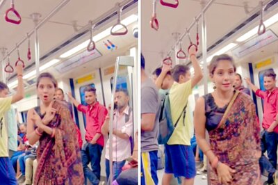 Another Day, Another Delhi Metro Dance: Woman Grooves to Billo Rani In Crowded Train