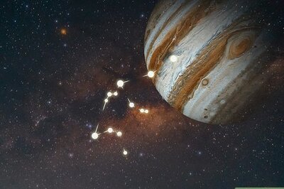 How Jupiter in Aquarius Affects Personality, Love Life, Career & More