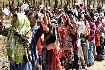 Manipur: Peaceful re-polling in 34 booths