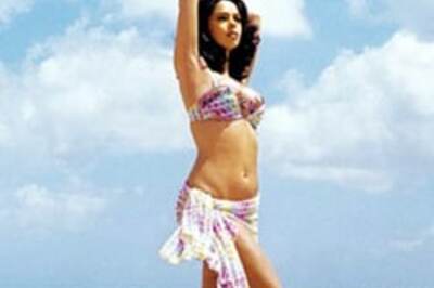 Mallika creates a fuss over 'flopshow'