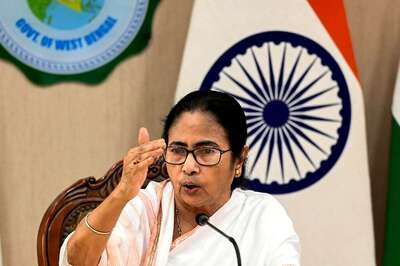 'Don't Teach Me': Mamata's Retort To MEA For Criticising Her Refugee Shelter Offer To Violence Hit-Bangladesh