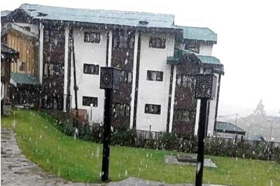 In Pics: Season's first snowfall in Gulmarg and Kongdoori in J&K