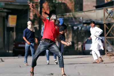 After Army Chief Warning to J&K Stone Pelters, Restrictions at Encounter Sites