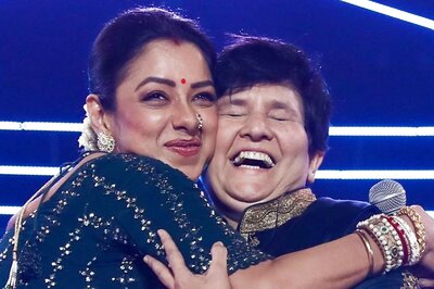 Rupali Ganguly Meets 'Dandiya Queen' Falguni Pathak, Calls Her 'True Rockstar'