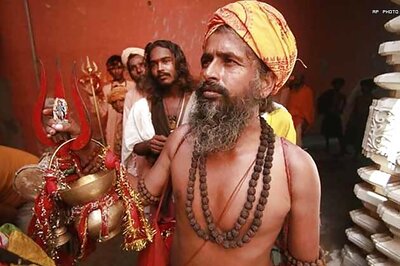 AP: 36,000 priests to go on strike