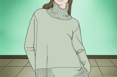 How to Wear Turtleneck Sweaters