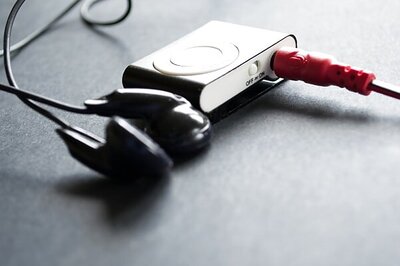 Listening To Music In Group May Make You More Depressed