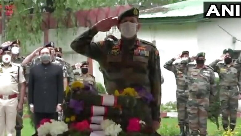 Soldier Killed in Handwara Encounter in Kashmir Cremated, Col Ashutosh Sharma's Funeral on Tuesday