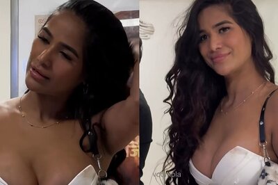 Sexy Video! Poonam Pandey Flaunts Ample Cleavage In A Deep Neck Tube Top; Hot Clip Goes Viral