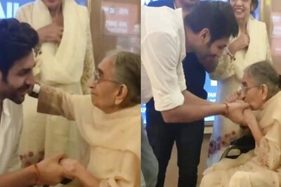 Kartik Aaryan Blessed By A 96-Year Old Woman Post SatyaPrem Ki Katha Screening; Fans Go 'Aww'