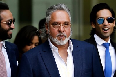 Mallya Row: CBI’s Diluted Notice, Delayed Case by Banks Gives Congress More Ammo Against Modi Govt
