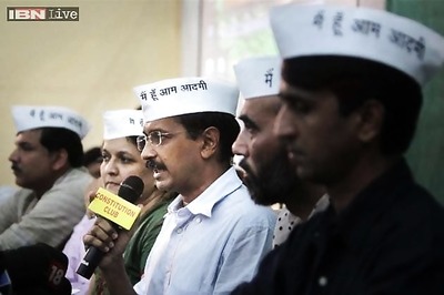 AAP unveils Mumbai manifesto, vows to decriminalise gay sex