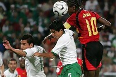 Angola hold Mexico to a 0-0 draw