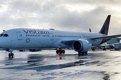 Punched And Spat on Crew, Walked Semi-Nude: Mid-Air Drama on Vistara Flight by 'Drunk' Italian Woman