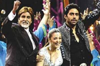 US Air Force band to sing Kajra re