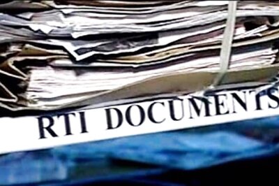 MP Man Gets 40,000-page Reply to RTI Query Free of Cost, Brings Home Documents Stuffed in SUV