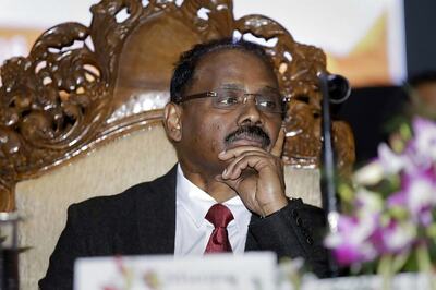 Internet Will be Restored in Kashmir Once Situation Turns 'More Normal', Says L-G Murmu