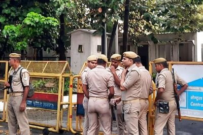 News18 Day Break | Traffic Hit as NH 9 & 24 Closed to Curtail Protesters; Caste Census Demand Reflects the Crisis in India’s Social Justice Politics