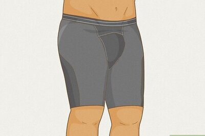 How to Put on Hockey Equipment