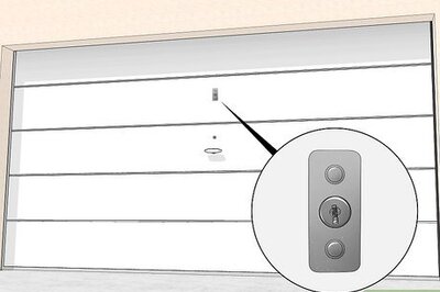 How to Open a Garage Door without Power