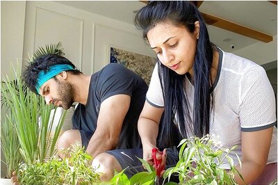 TV Couple Divyanka Tripathi and Vivek Dahiya 'Lost in Jungle' at Home