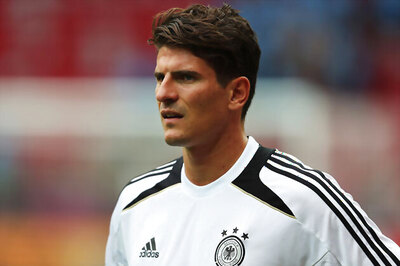 Wenger continues surprise bids; has Gomez in mind