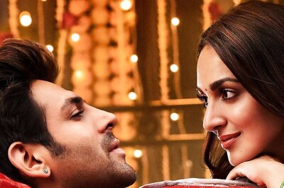 Kartik Aaryan, Kiara Advani Steal Hearts In Satyaprem Ki Katha’s New Poster; Trailer Date Announced