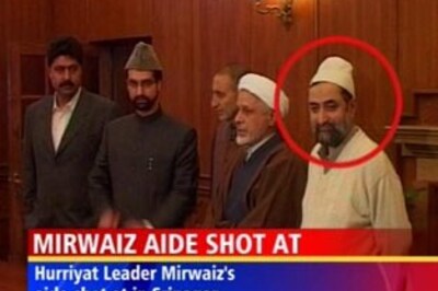 Hurriyat leader shot at in J-K; LeT outfit responsible