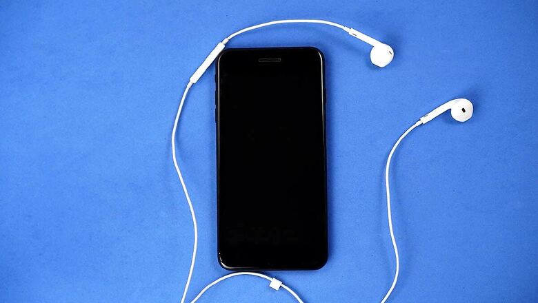 25 Years of Internet: Cassette Tapes to Streaming Apps, Our Music Listening Habits Have Changed