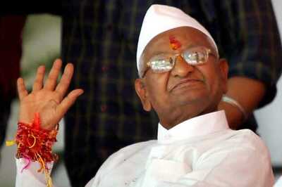 Anna Hazare comes out with new blog handle