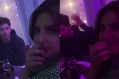 'Mom and Dad' Priyanka Chopra, Nick Jonas Look Exhausted on Saturday Night Outing, Watch